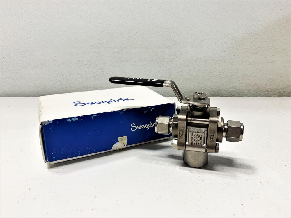 Swagelok 3-Way CF3M Ball Valve Model # SS-63XTS8-F8 w/ Handle